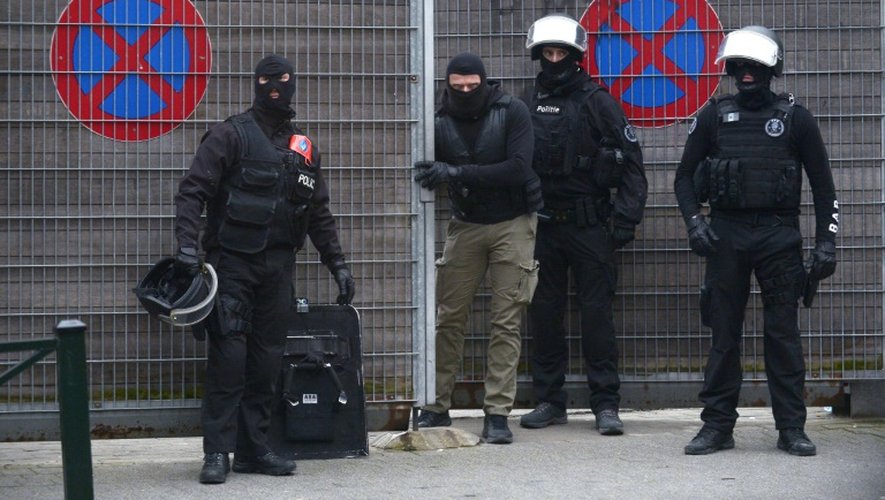 La police belge à Molenbeek-Saint-Jean le 18 mars 2016