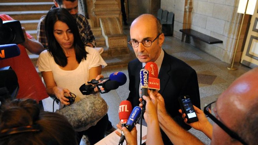 Le vice-procureur, Bruno Robinet s'adresse aux journalistes au palais de justice de Limoges le 1er septembre 2014