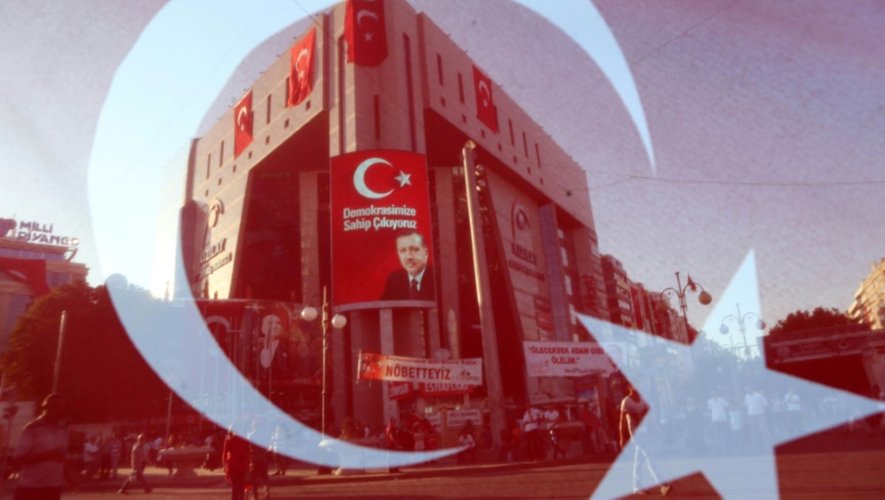 Des dirigeants turcs admettent que la purge lancée après le coup d'Etat avait pu donner lieu à "des erreurs"