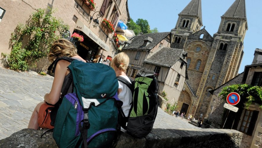 Conques, son abbatiale et ses chemins de Saint-Jacques, restent toujours une valeur sûre pour le tourisme estival en Aveyron. Et ce n’est pas prêt de changer.