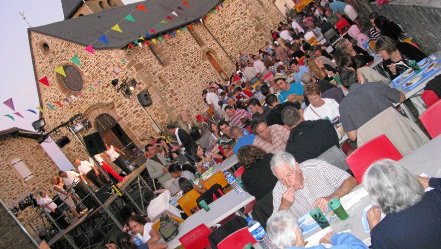 A l'image du trésorier du comité de Sainte-Eulalie-d’Olt, beaucoup d'organisateurs des fêtes de village estiment la Sacem "trop gourmande".