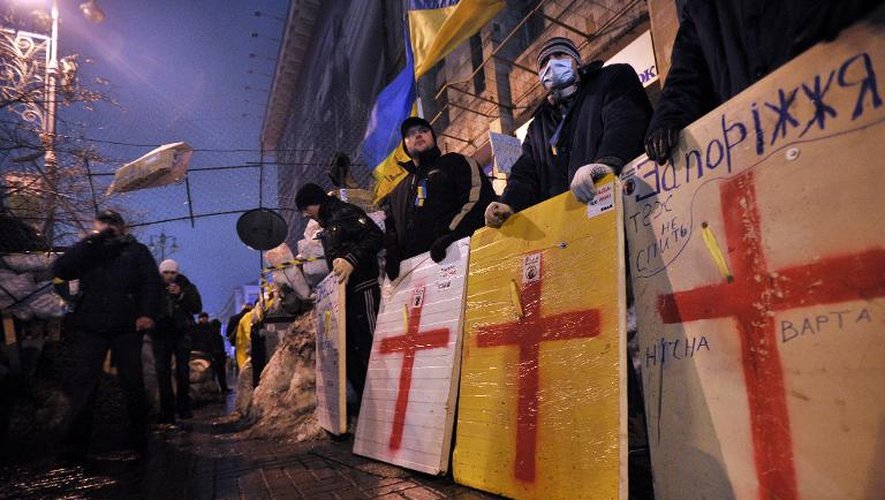 Des opposants au gouvernemen ukrainien manifestent à Kiev le 17 décembre 2013