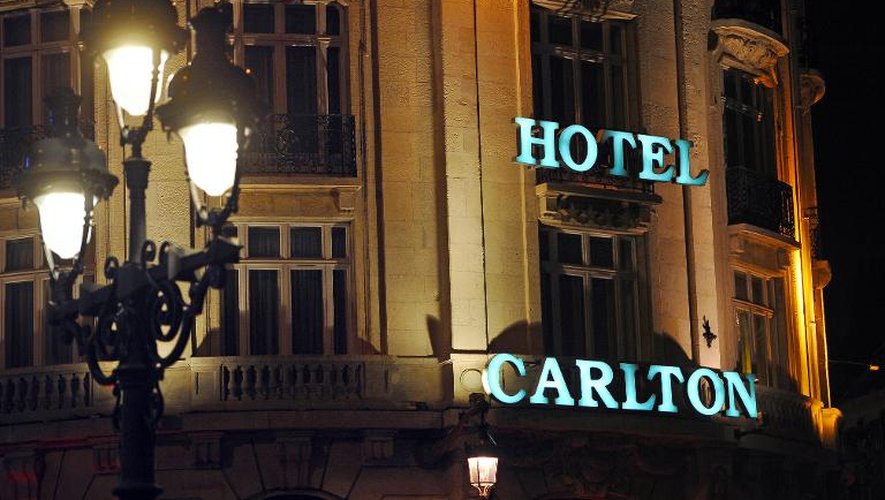 Vue extérieure en date du 29 janvier 2012 de l'hôtel Carlton à Lille