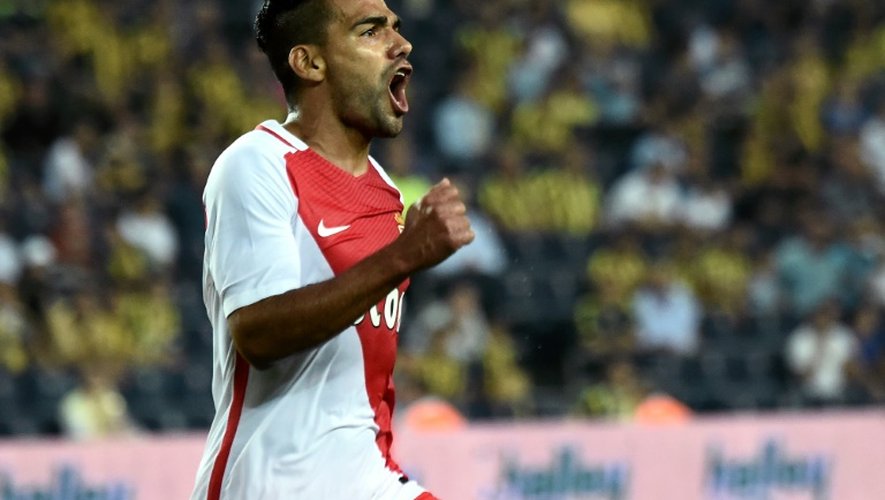 L'attaquant colombien de Monaco, Radamel Facao, exulte après avoir inscrit un but face à Fenerbahçe au 3e tour préliminaire aller de la Ligue des champions, le 27 juillet 2016 à Istanbul