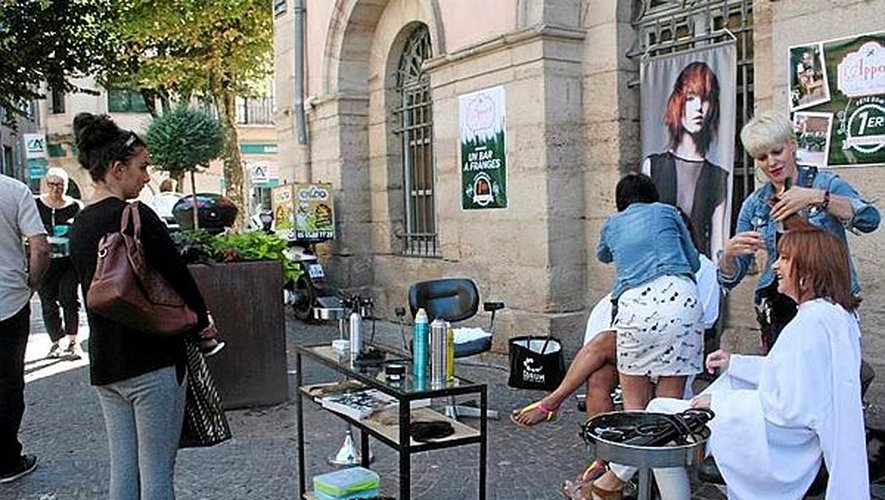 Rodez : un "Bar à franges" à succès sur le marché