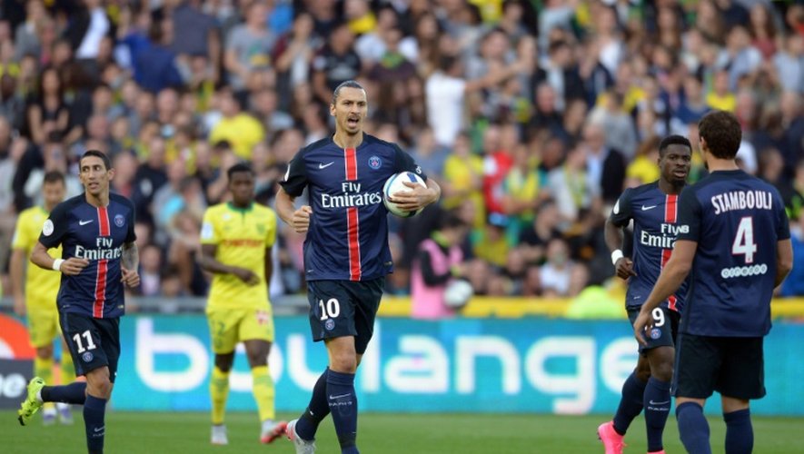 La star Zlatan Ibrahimovic après avoir signé l'égalisation du PSG contre Nantes, le 26 septembre 2015 à La Beaujoire