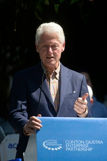 Bill Clinton à Santa Teclo, au Salvador, le 9 novembre 2015