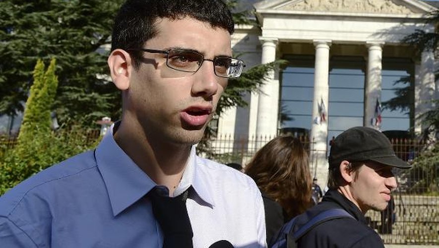 Le cofondateur du groupe Facebook, Mathieu Chané, le 9 septembre 2014 devant le tribunal de Rodez