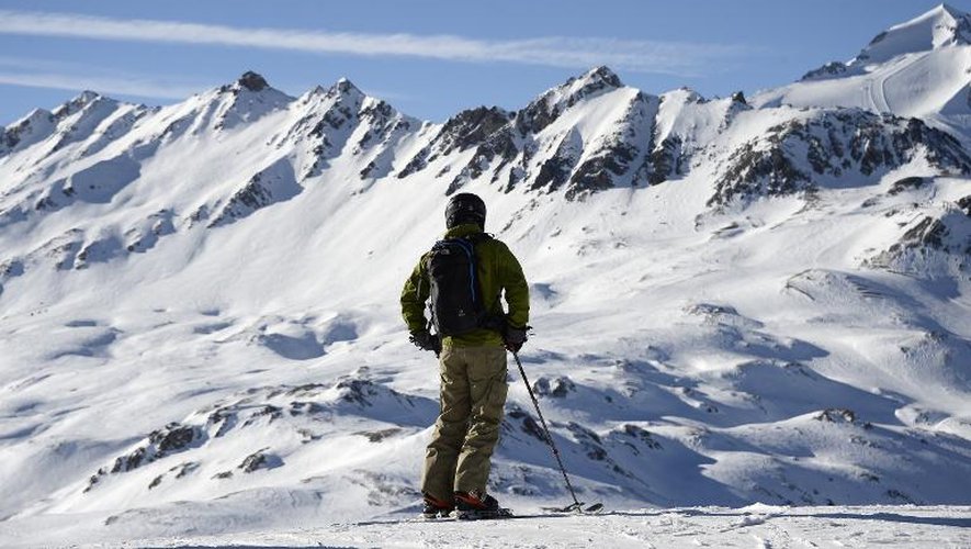 Un skieur le 16 décembre 2013 à Val d'Isère