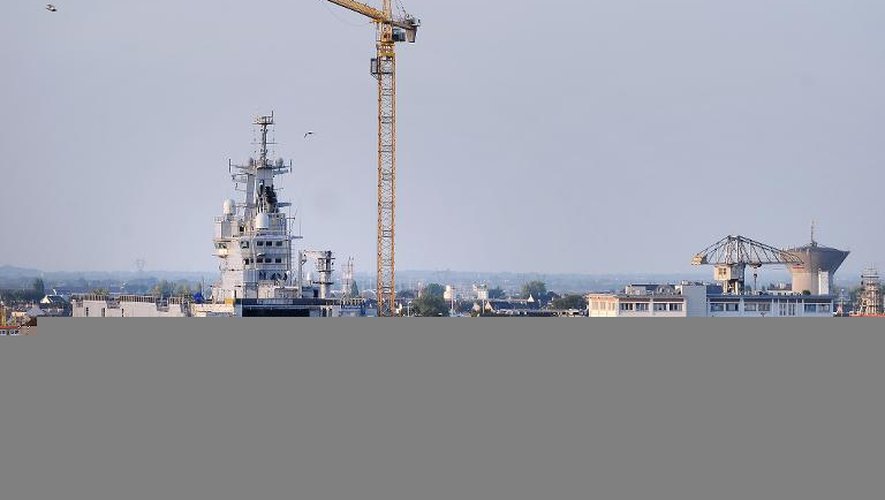 Le navire Mistral "Vladivostok" dans le port de Saint-Nazaire, le 7 septembre 2014
