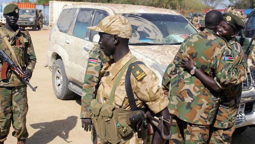 Des soldats de l'armée du Soudan du Sud dans la ville de Bor, le 25 décembre 2013