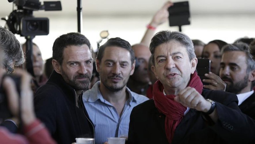 Jérôme Kerviel (g), son avocat David Koubbi (c) et Jean-Luc Mélenchon lors de la fête de l'Humanité, le 13 septembre 2014