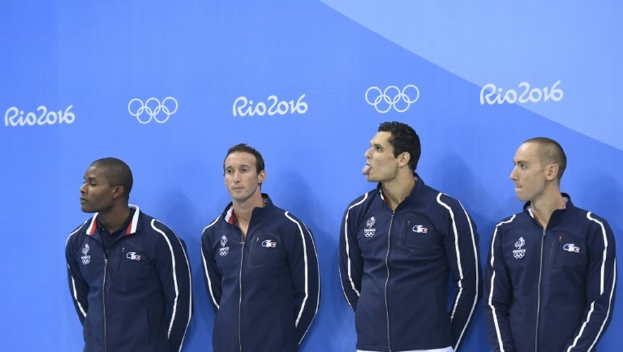 Les relayeurs français du 4x100 m nage libre, médaillés d'argent aux JO de Rio, le 7 août 2016