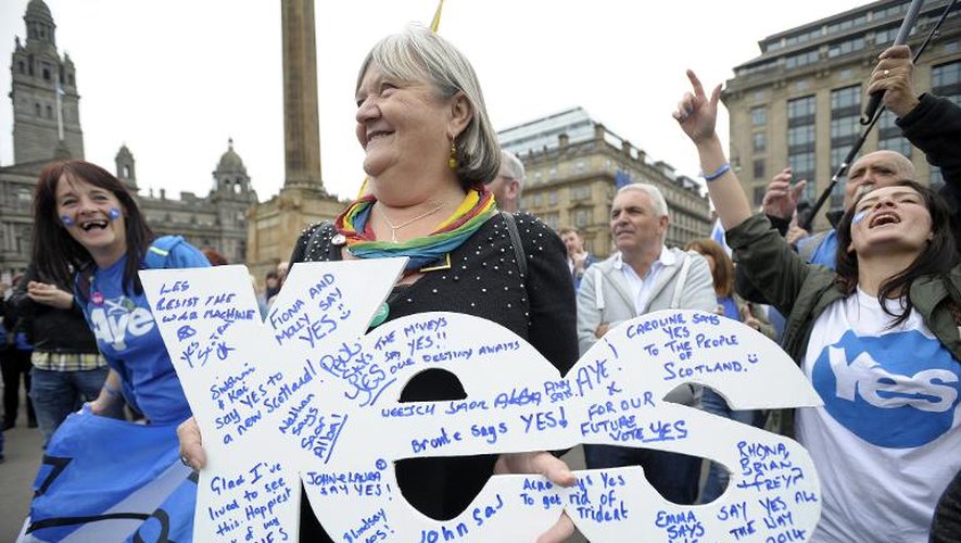 Une militante pour le "Oui" au référendum sur l'indépendance de l'Ecosse, le 14 septembre 2014 à Glasgow
