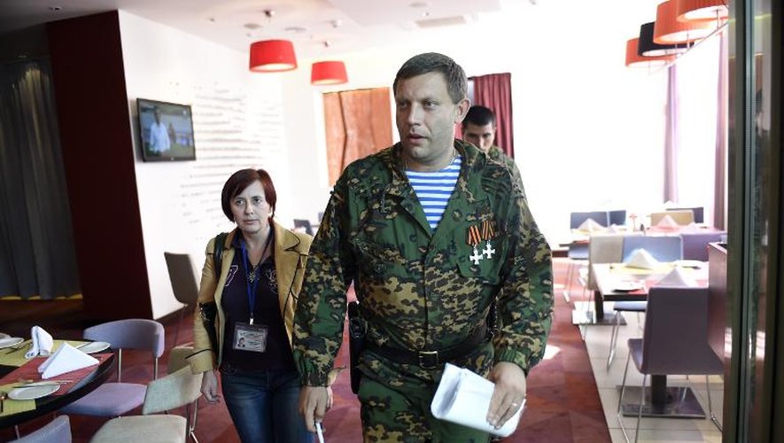 Alexandre Zakhartchenko, le "Premier ministre" de la République populaire (unilatéralement proclamée) de Donetsk, le 15 septembre 2014 après une réunion avec des observateurs de l'OSCE à Donetsk