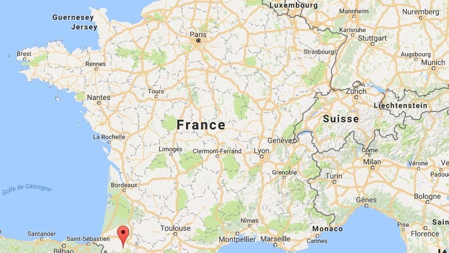 Le spéléologue s'est blessé dans une cavité du massif pyrénéen de La Pierre Saint-Martin. Son extraction devrait  prendre "plus de 24 heures", selon la préfecture.
