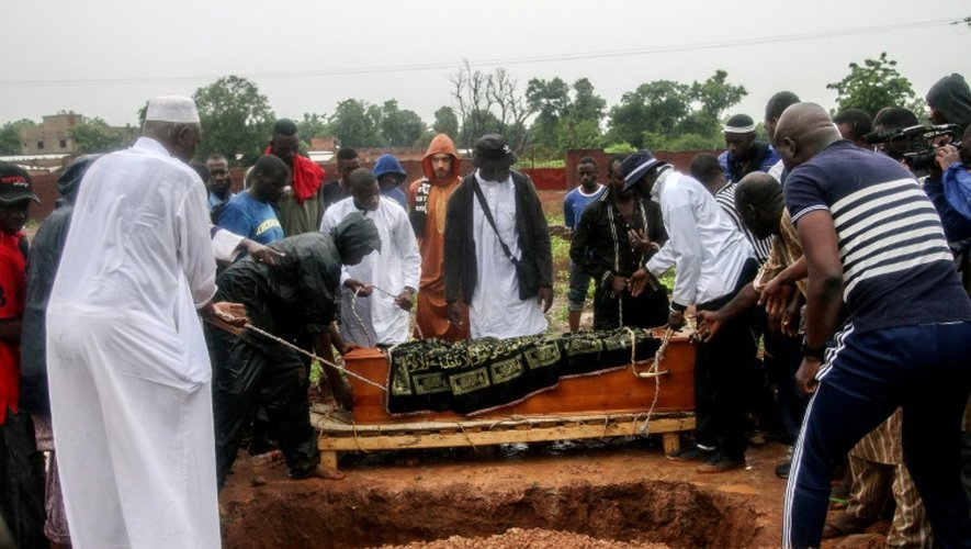 L'enterrement d'Adama Traoré, le 7 août 2016 à Kolaban Koro, au sud de Bamako