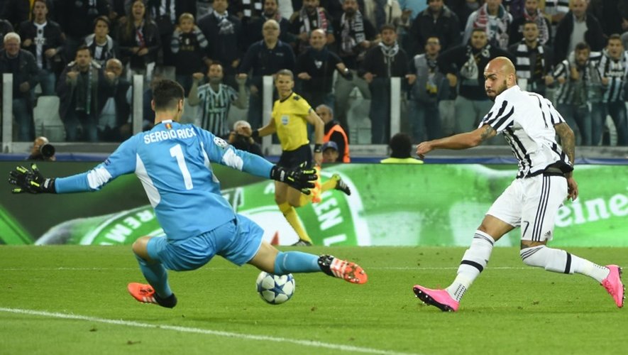 Simone Zaza marque le 2e but de la Juventus face au Séville FC, le 30 septembre 2015 à Turin