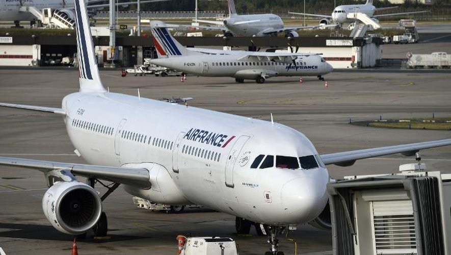 Un avion Air France sur le tarmac  de l'aéroport d'Orly le 18 septembre 2014