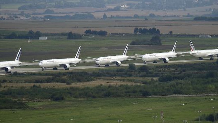 Des avions d'Air France sur le tarmac de l'aéroport Paris-Charles de Gaulle, le 17 septembre 2014