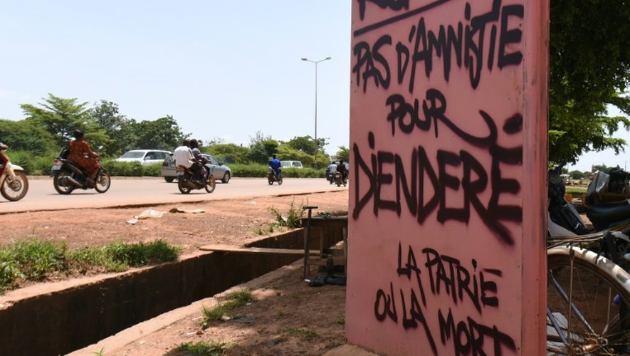 Une pancarte hostile à Diendéré le 1er octobre 2015 à Ouagadougou