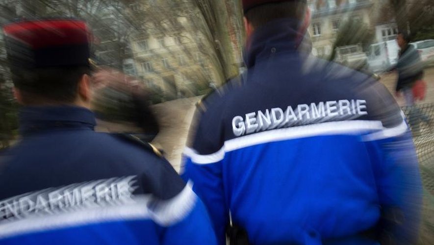 Les trois jihadistes présumés, disparus après leur arrivée mardi à Marseille, venant de Turquie, vont se rendre à la gendarmerie du Caylar (Hérault)