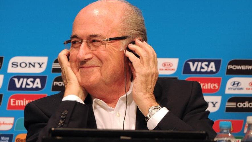Le patron de la Fifa Joseph Blatter s'adresse aux journalistes, le 14 juillet 2014 au Maracana de Rio de Janeiro