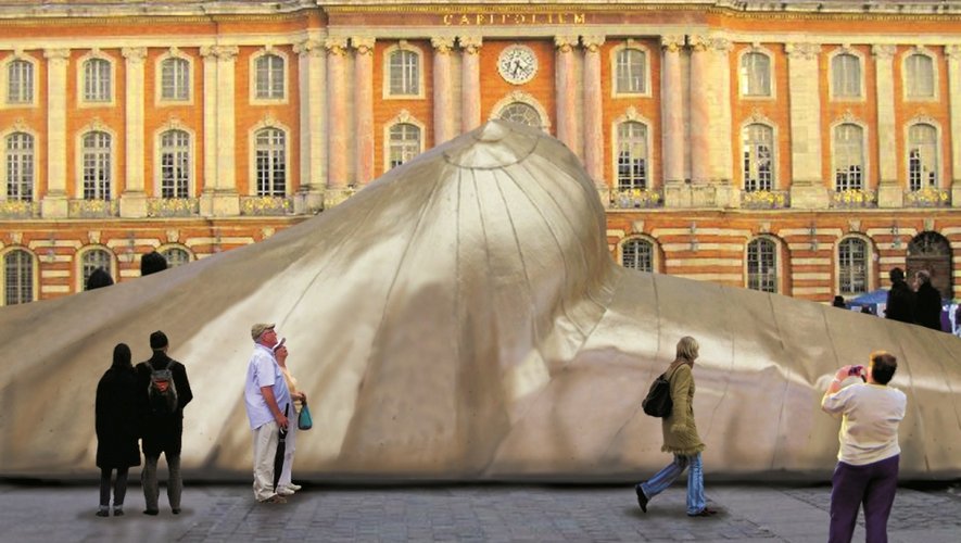La sculpture gonflable de 300 m² a été réalisée par la plasticienne toulousaine Émilie Prouchet-Dalla Costa.