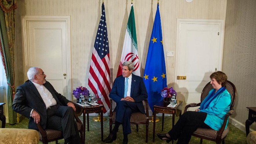 (g-d) le ministre iranien des Affaires étrangères, Mohammad Javad Zarif, le secrétaire d'Etat américain John Kerry et la chef de la diplomatie européenne, Catherine Ashton, le 26 septembre 2014 à New York