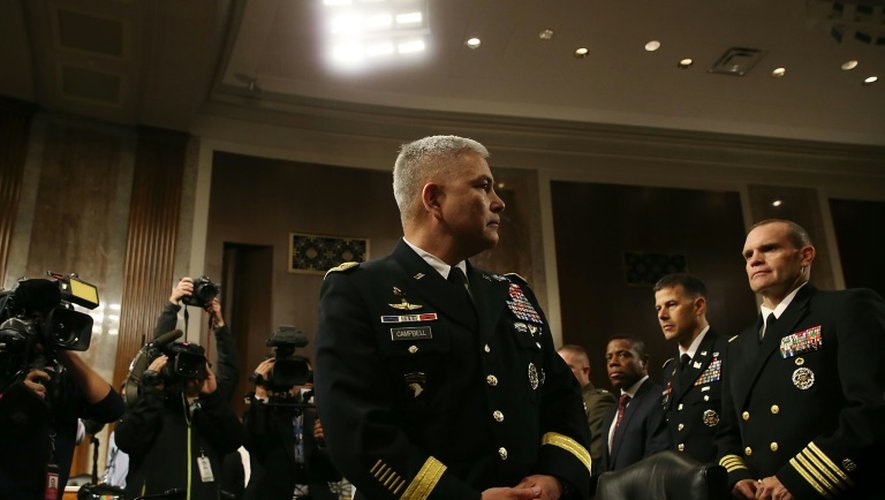 Le général américain John Campbell, chef de la mission de l'Otan en Afghanistan, devant la Commission des forces armées du Sénat américain, le 6 octobre 2015 à Washington