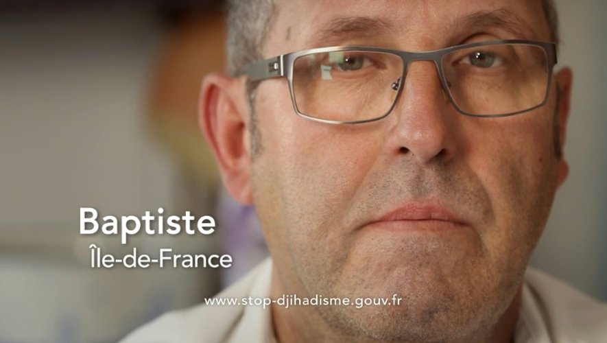 Capture d'écran du spot télévisé dans lesquels quatre familles témoignent pour sensibiliser l'opinion sur le départ de jeunes Français partis faire le jihad en Syrie