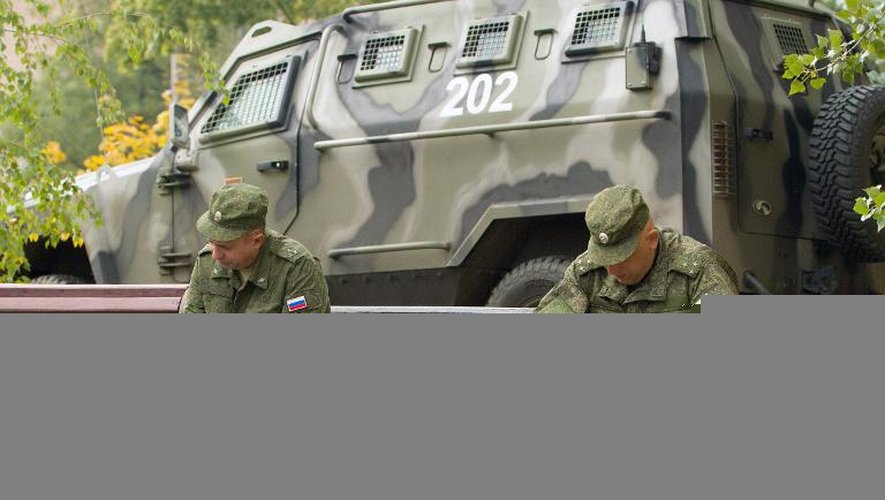 Des militaires russes à Soledar dans la région de Donetsk (Ukraine), le 27 septembre 2014