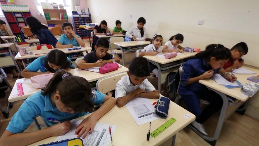 Des élèves dans une classe de l'école française d'Erbil, le 28 septembre 2014 en Iraq