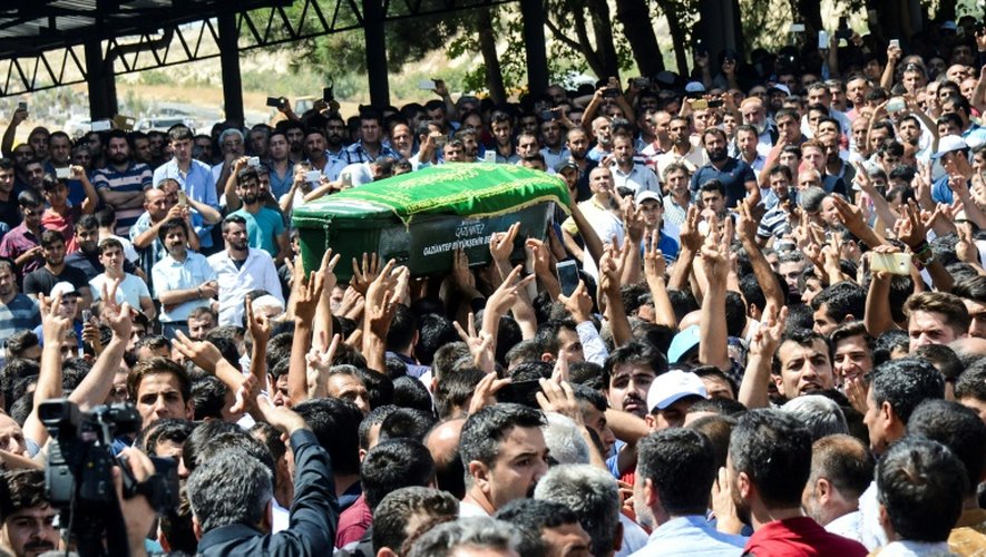 Enterrement d'une des victimes de l'attentat de Gaziantep, en Turquie, le 21 août 2016