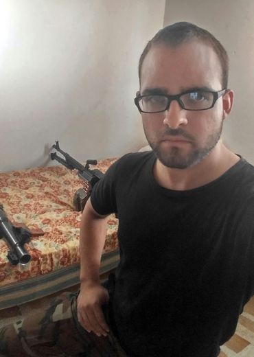 Selfie transmis le 18 août 2016 à l'AFP par Louis Park, un ancien Marine américain de 26 ans engagé volontaire dans une milice  de chrétiens assyriens, quelque part en Irak