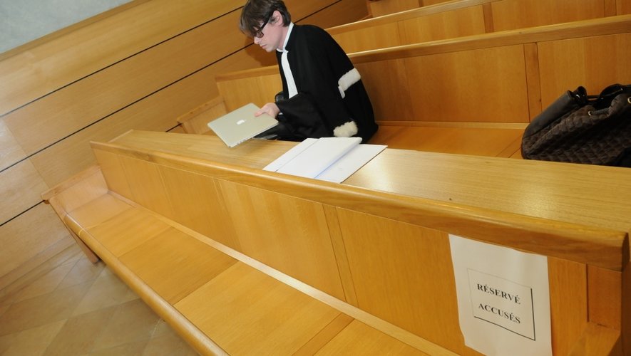 Le procès de l'assassinat de Jean-Ronald se met peu à peu en place, hier au premier jour de la session d'assises au tribunal de Rodez.
