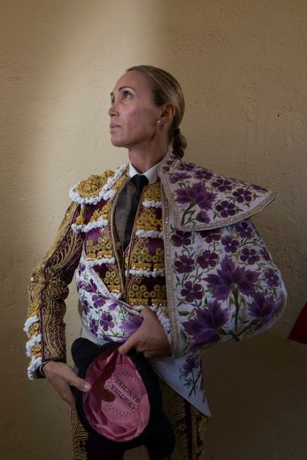 La torera espagnole Cristina Sánchez se prépare pour une corrida à Cuenca, le 20 août 2016