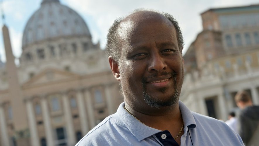 Le prêtre érythréen Mussie Zerai, en lice pour le Nobel de la Paix, au Vatican le 4 octobre 2015
