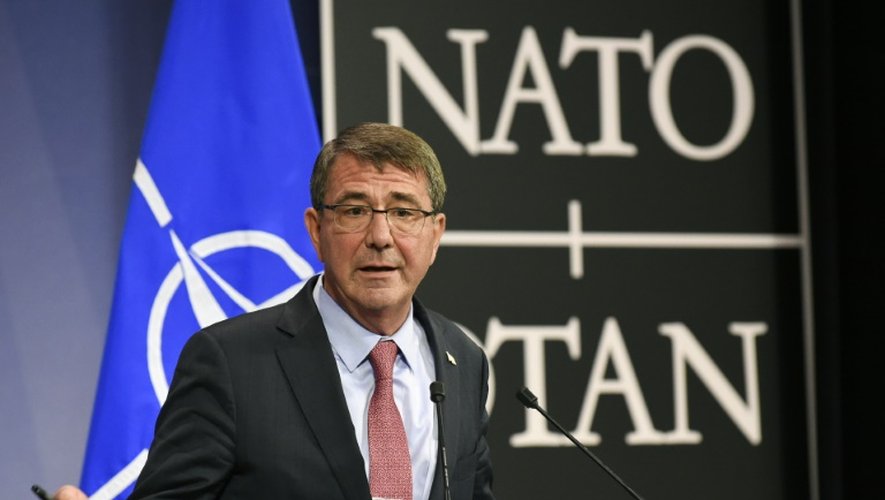 Le ministre américain de la Défense Ashton Carter lors d'une conférence de presse au siège de l'Otan à Bruxelles le 8 octobre 2015