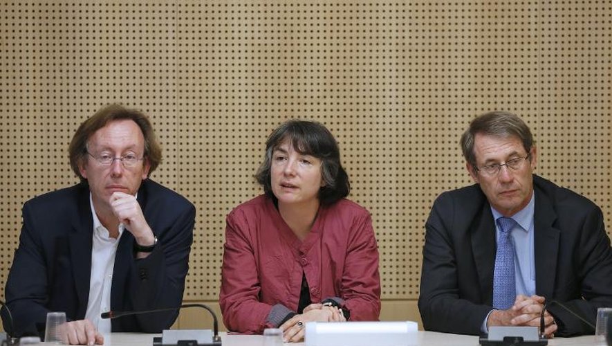 Jean-Patrick Gille, Hortense Archambault et Jean-Denis Combrexelle le 3 juillet 2014 à Paris