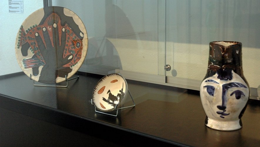 Au centre de cette exposition, des têtes d’animaux de l’artiste de Chambéry, Françoise Pétrovitch.