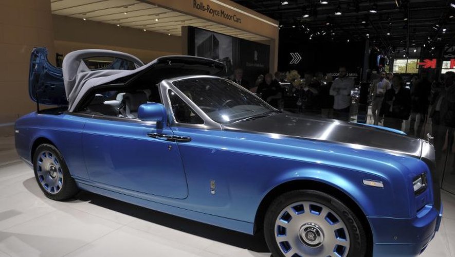 La Rolls-Royce Phantom Drophead Coupe exposée au Mondial de l'automobile le 2 octobre 2014 porte de Versailles à Paris
