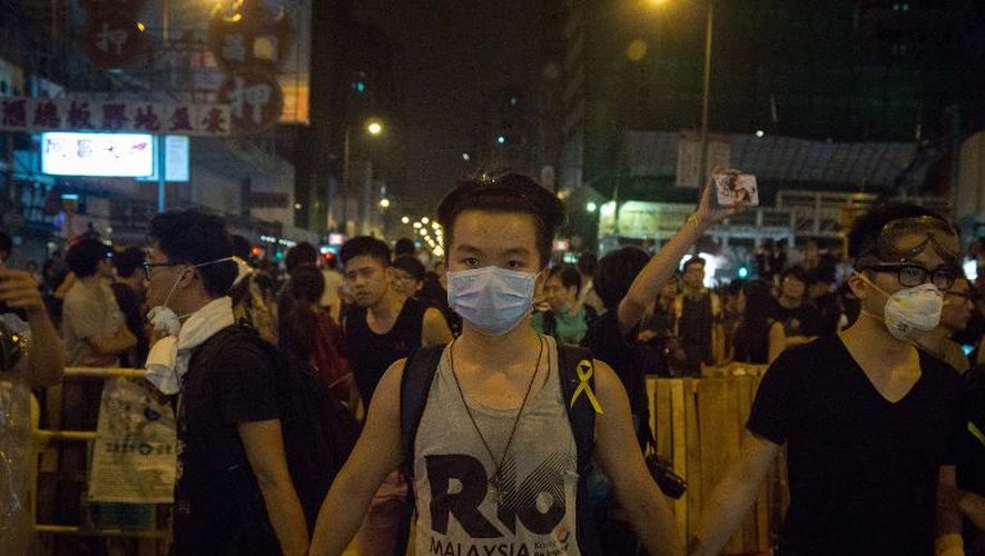Des manifestants prodémocratie le 5 octobre 2014 dans le quartier Mongkok à Hong Kong