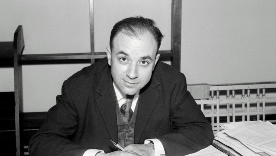 L'écrivain Michel Butor le 5 décembre 1964 à Paris