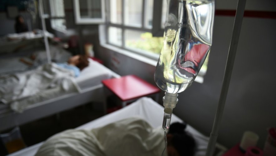 Une jeune étudiante afghane blessée dans l'attaque de l'Université américaine de Kaboul est soignée à l'hôpital italien, le 25 août 2016