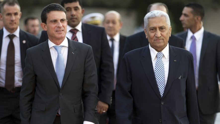 Le Premier ministre français Manuel Valls accueilli par son homologue jordanien Abdullah Nsur le 11 octobre 2015 à Amman