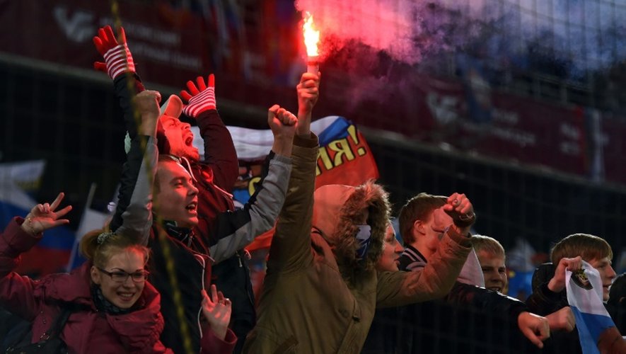 Les supporters russes lors du match contre le Monténégro en qualifications à l'Euro-2016, le 12 octobre 2015 à Moscou