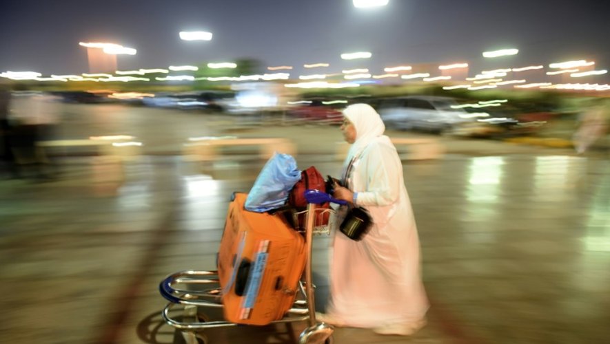Des pélerins égyptiens à l'aéroport du Caire, le 25 août 2016