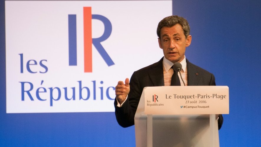 Nicolas Sarkozy s'adresse à ses militants au Touquet, lors d'une réunion politique le 27 août 2016