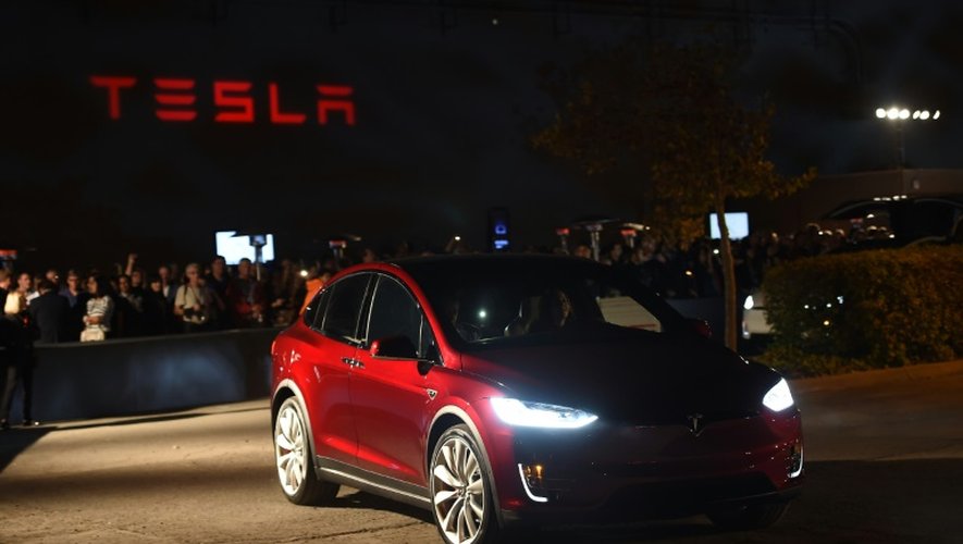 Le Model X de Tesla à Femont, en Californie, le 29 septembre 2015
